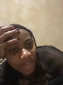 Bich_Hunn from stripchat