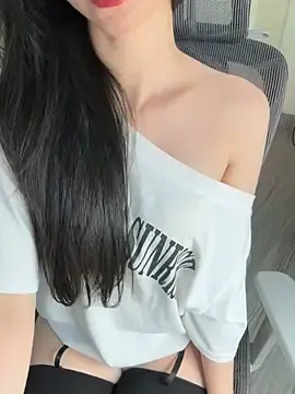 Stripchat Live Sex of AmyamySerena