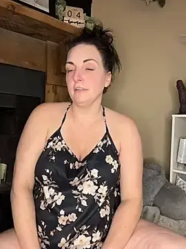 Stripchat Live Sex Cam of taylorsunshine