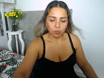 Stripchat Live Porn of cum_bigass