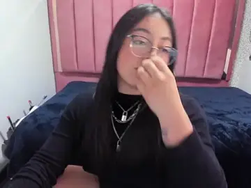 MiaWils_ from stripchat