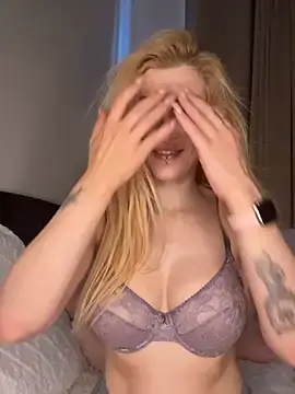 Stripchat Live Sex of Molly_Johnson_uk