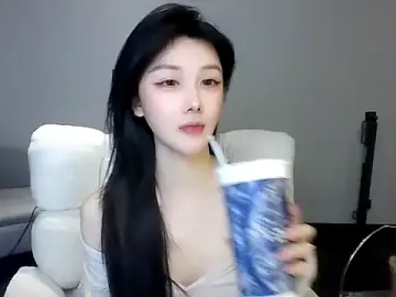 Stripchat Best Webcam of SylvieMaya