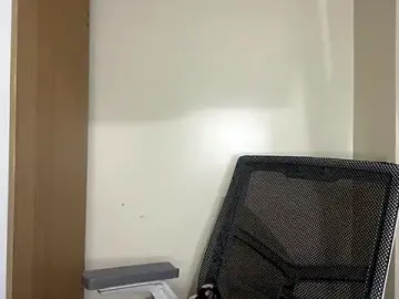 KrystaDonnellan from stripchat