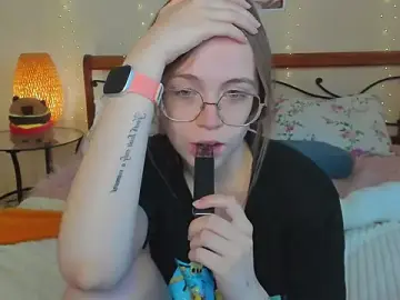 Stripchat Live Porn of miya_soft