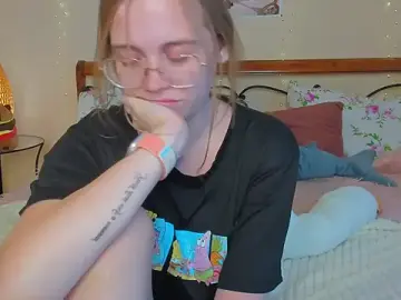 Stripchat Watch Live Sex Cams of miya_soft