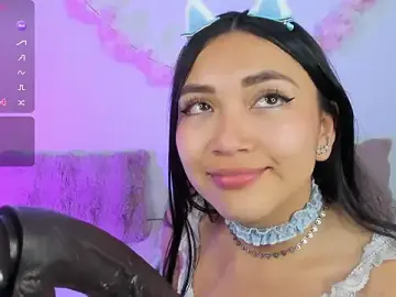 Stripchat Free Live Porn of pauline_golden1