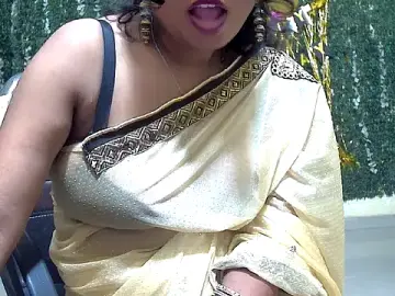 Ruhi_Hotty from stripchat