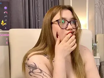 Stripchat Live Sex Cam of Nancy_Mooree