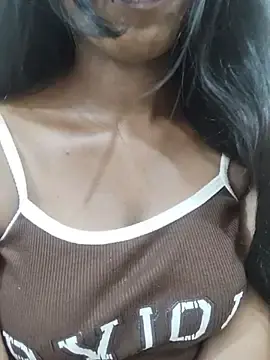 Simran_0011 from stripchat