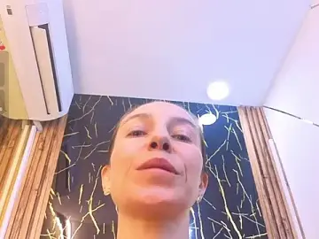 Starlight_Mature_pm from stripchat