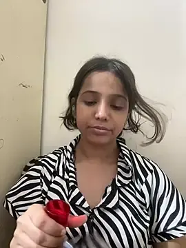 Stripchat Nude Webcam of sanjna0122