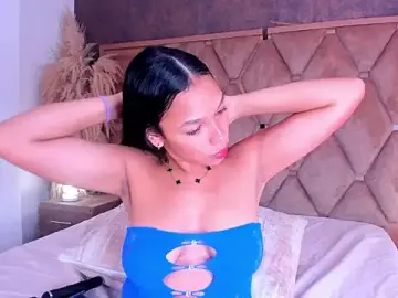 Stripchat Live Sex of ThaliaHall_1