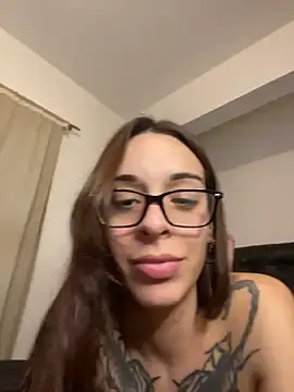 Stripchat Sex Cam of DeenaSweet