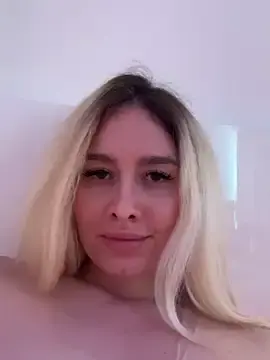 mollyxxx from stripchat