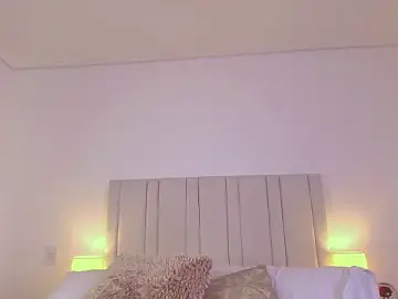 Anna-Lynn from stripchat