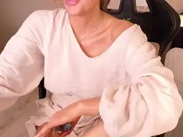 Stripchat Watch Live Sex Cams of lunavicexxx