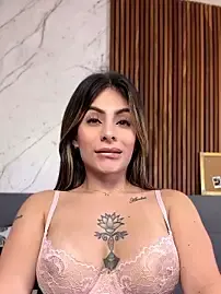 Stripchat Nude Webcam of Amara_Velvet_