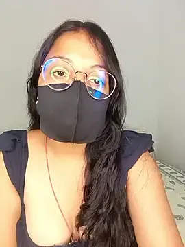 Stripchat Nude Webcam of hottydisha