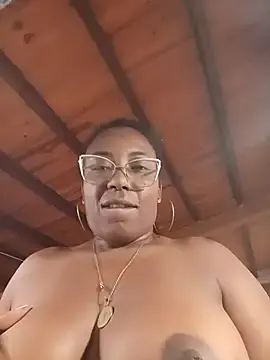 Stripchat Sex Cam of ChanneldelaCroix