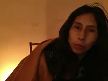 MoonLipsON- from stripchat