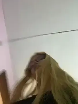 Stripchat Free Live Porn of PrettyAshley_