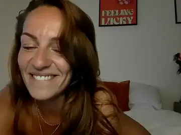 Stripchat Free Porn Cam of Edenfox-