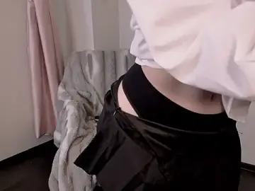 Stripchat Sex Cam of LeishaChamblee