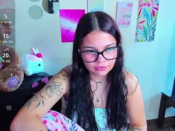 Stripchat Live Sex Cam of angelina_77