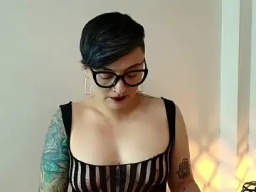 Stripchat Best live sex cam show of kat_paradise