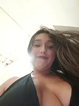 Stripchat Free Live Porn of Naughty-Samanta-