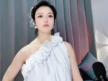 Stripchat Nude Webcam of Momo-Wow