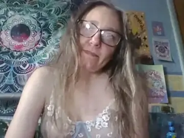 Stripchat Adult Webcams of Izzylove47