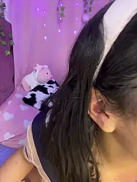 Stripchat Free Porn Cam of anni_ross