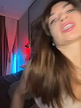 Mary_Kiitty from stripchat