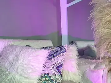 REDS_VELVET from stripchat