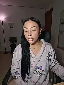 Stripchat Free Live Porn of helena_smith