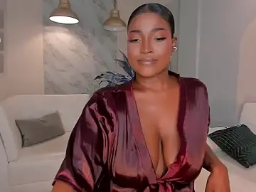 SavannahStorm from stripchat