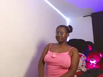 Stripchat Free Porn Cam of Hanna_Ebony_Xxx