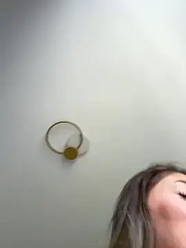 Stripchat Sex Cam of VivianneViolet