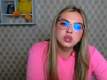 Stripchat Free Live Porn of AminaSoul_