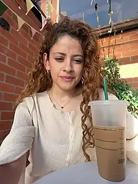 Stripchat Live Sex of alana15