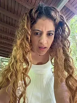 Stripchat Free Live Porn of alana15