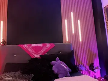 Stripchat Adult Webcam of psychodoll_11