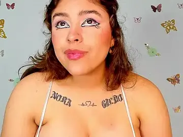 Stripchat Live Porn of charlotterosse01