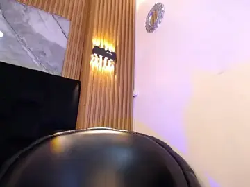 Stripchat Sex Cam of Shayla_Gray