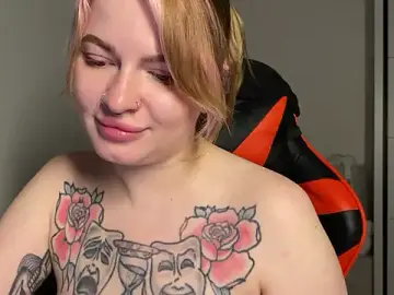 Stripchat Nude Webcam of Mia_Kamp