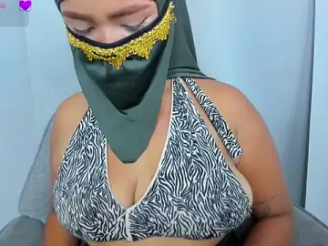 DarkLayla from stripchat