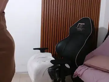 Loren_Tay from stripchat