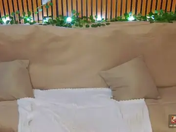 Stripchat Free Porn Cam of LucyBelli